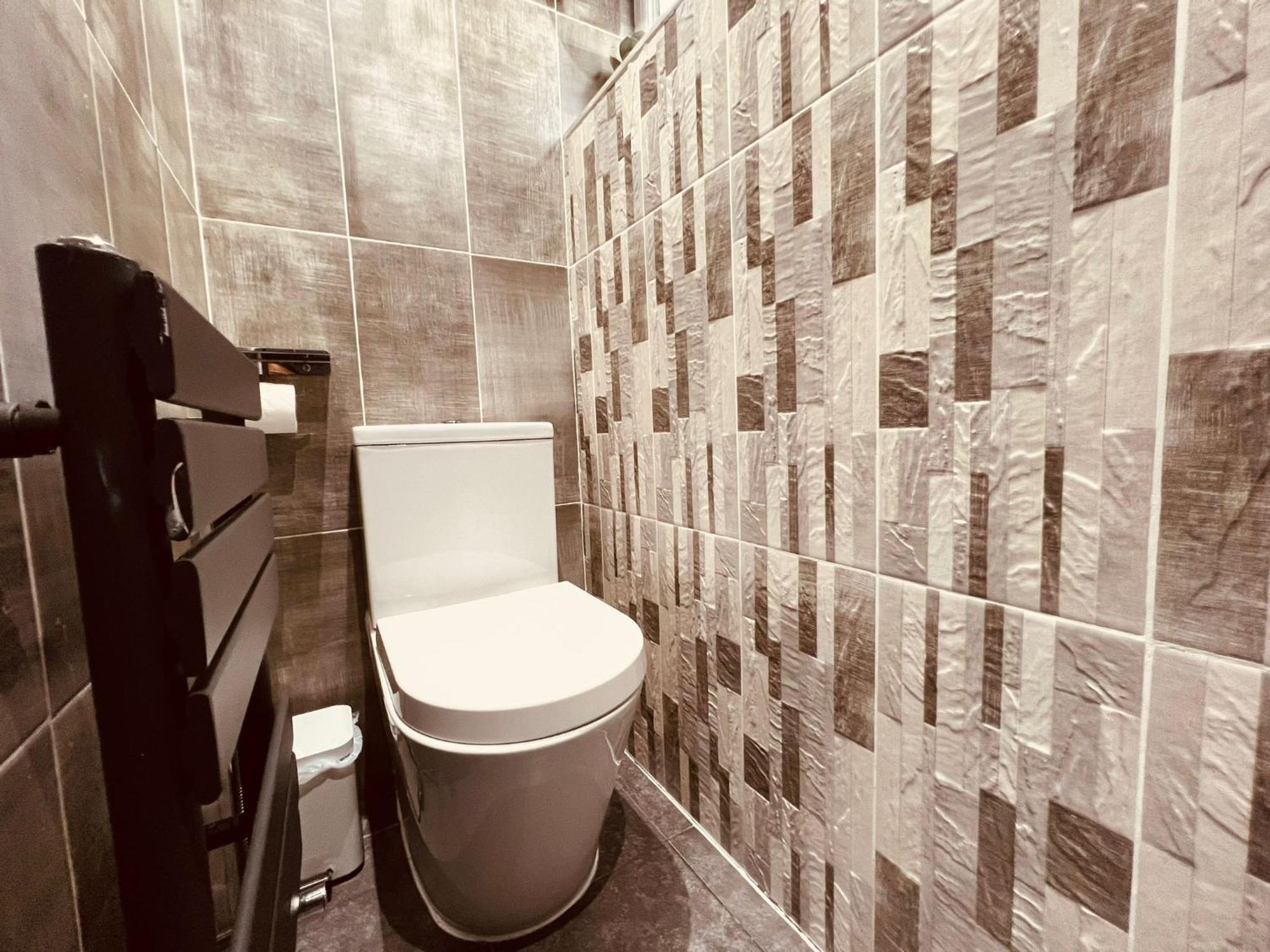 Modern Suites -5 Bedroom House- With Free Parking Birmingham City Luaran gambar
