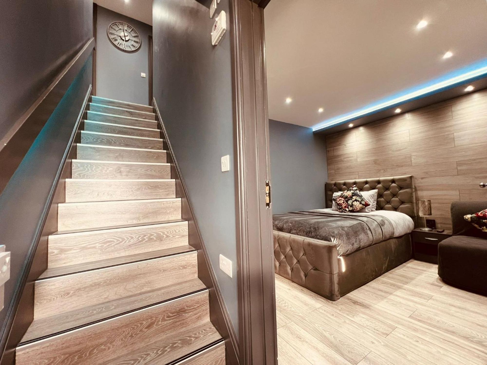 Modern Suites -5 Bedroom House- With Free Parking Birmingham City Luaran gambar