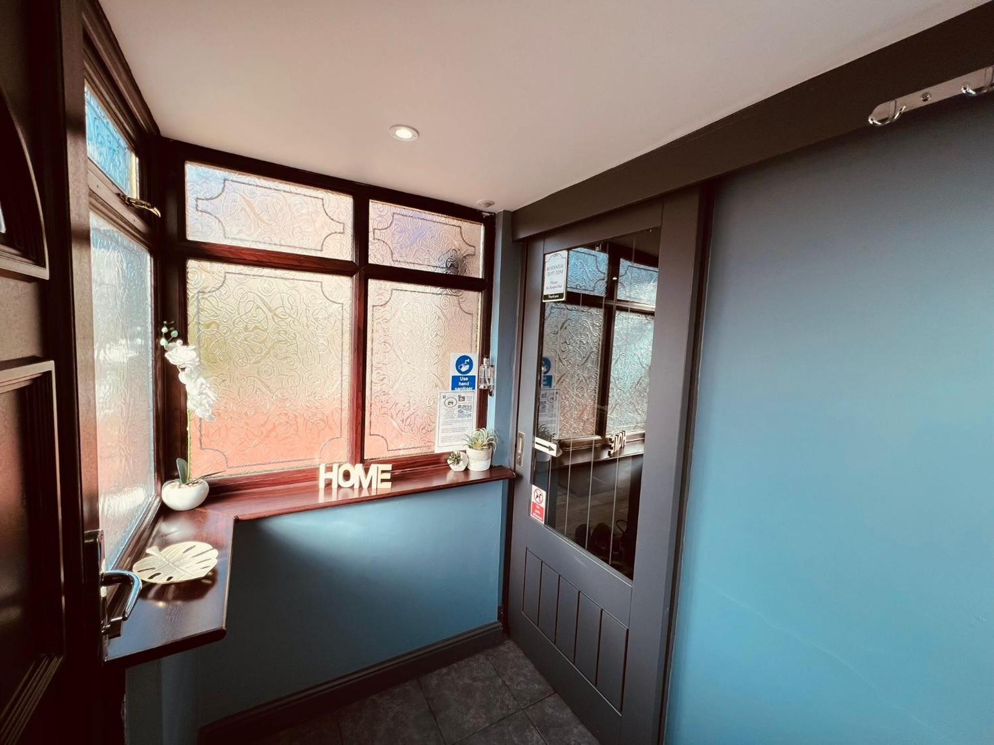 Modern Suites -5 Bedroom House- With Free Parking Birmingham City Luaran gambar