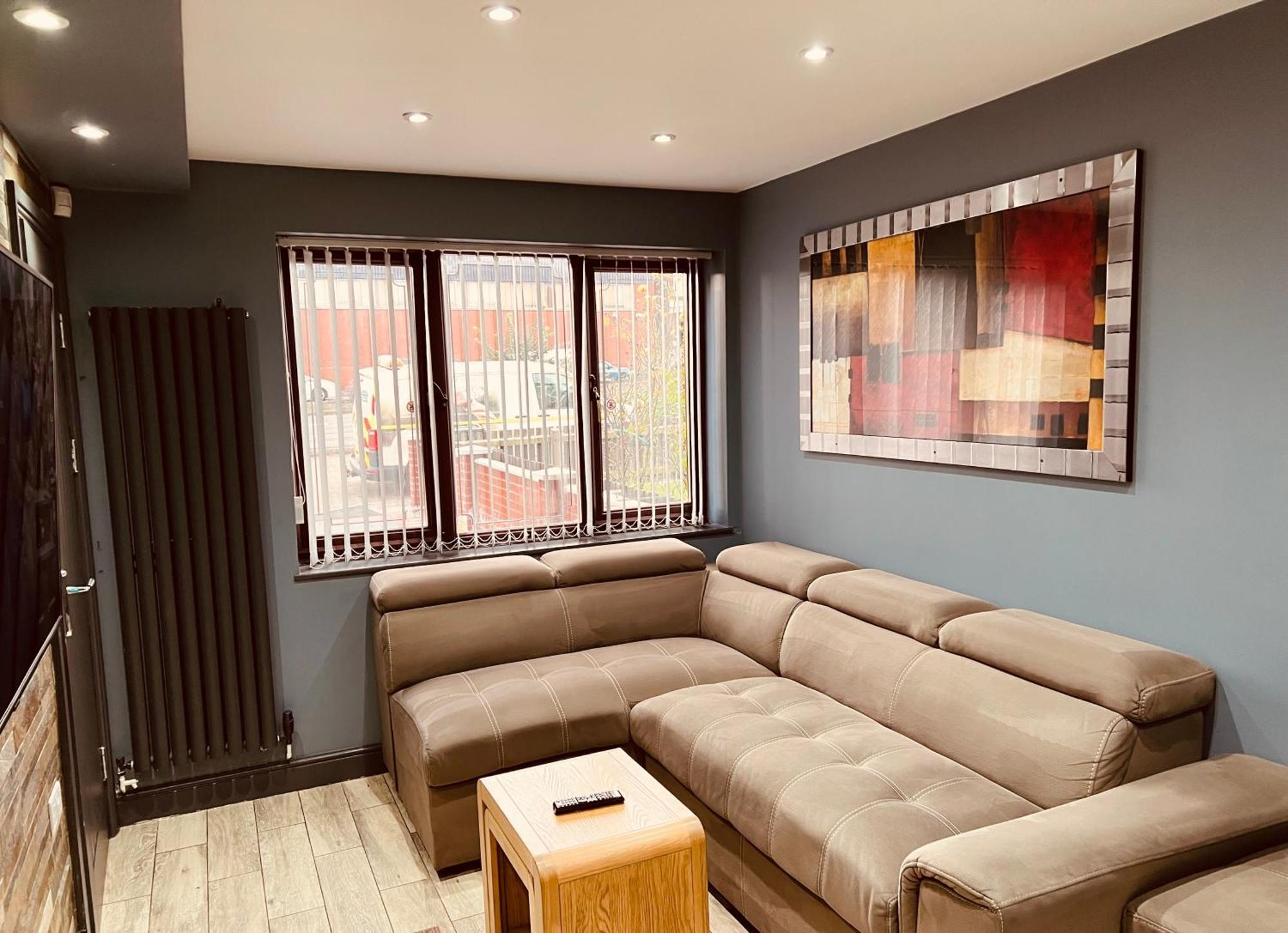 Modern Suites -5 Bedroom House- With Free Parking Birmingham City Luaran gambar