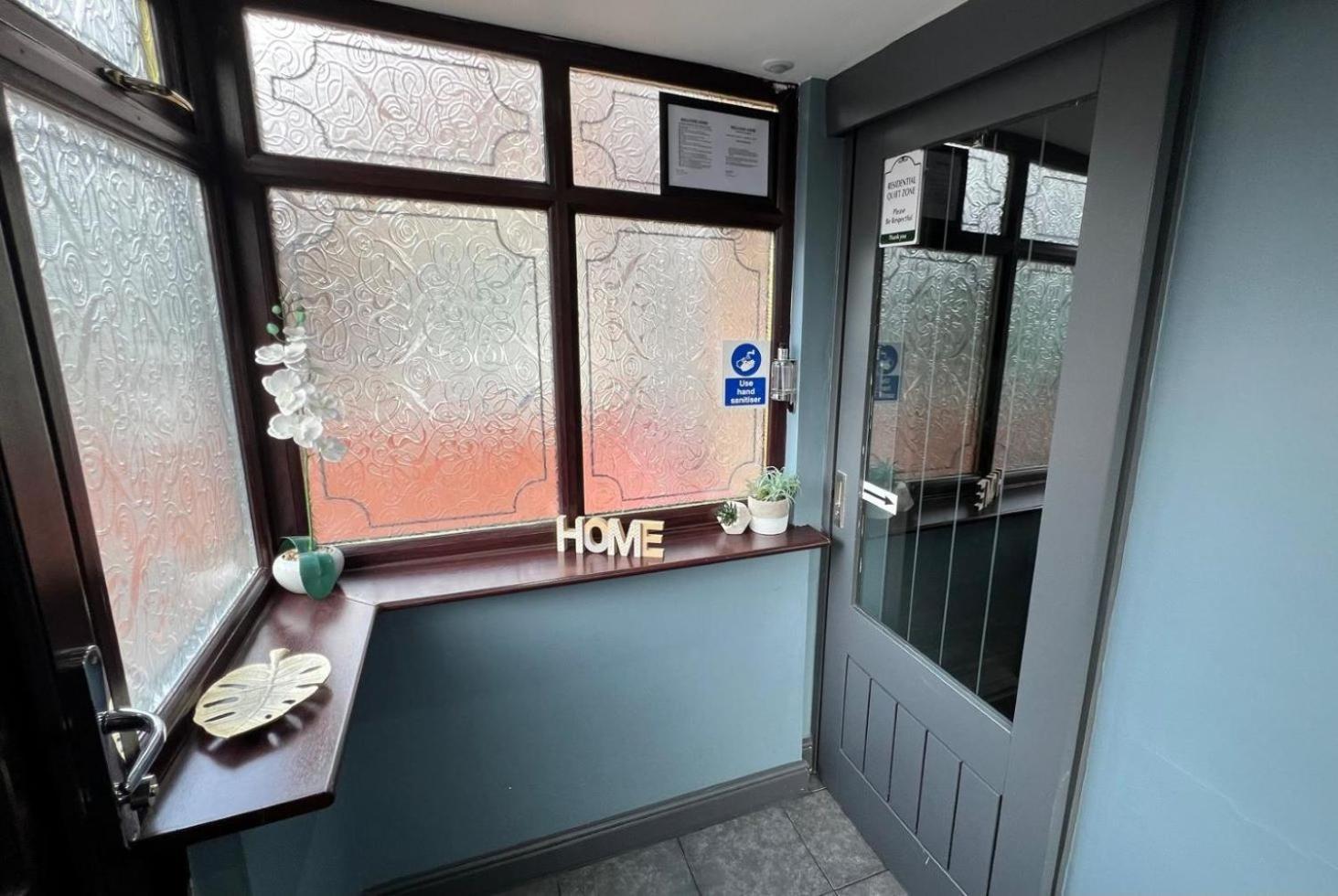 Modern Suites -5 Bedroom House- With Free Parking Birmingham City Luaran gambar