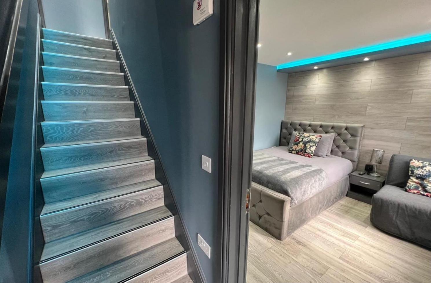 Modern Suites -5 Bedroom House- With Free Parking Birmingham City Luaran gambar