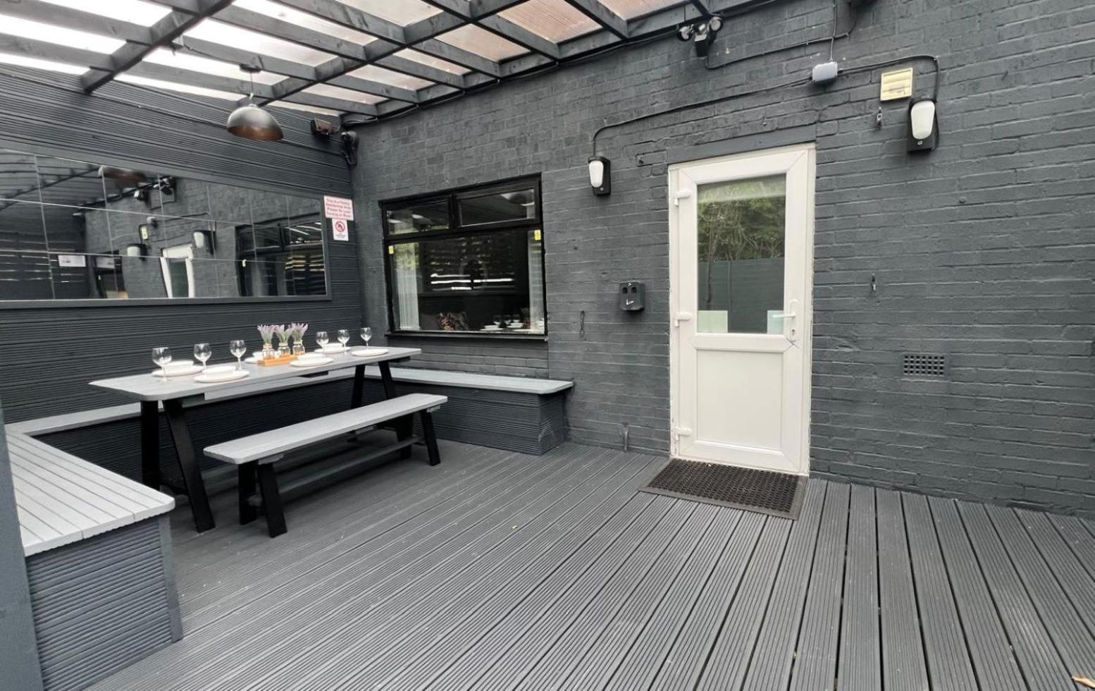 Modern Suites -5 Bedroom House- With Free Parking Birmingham City Luaran gambar