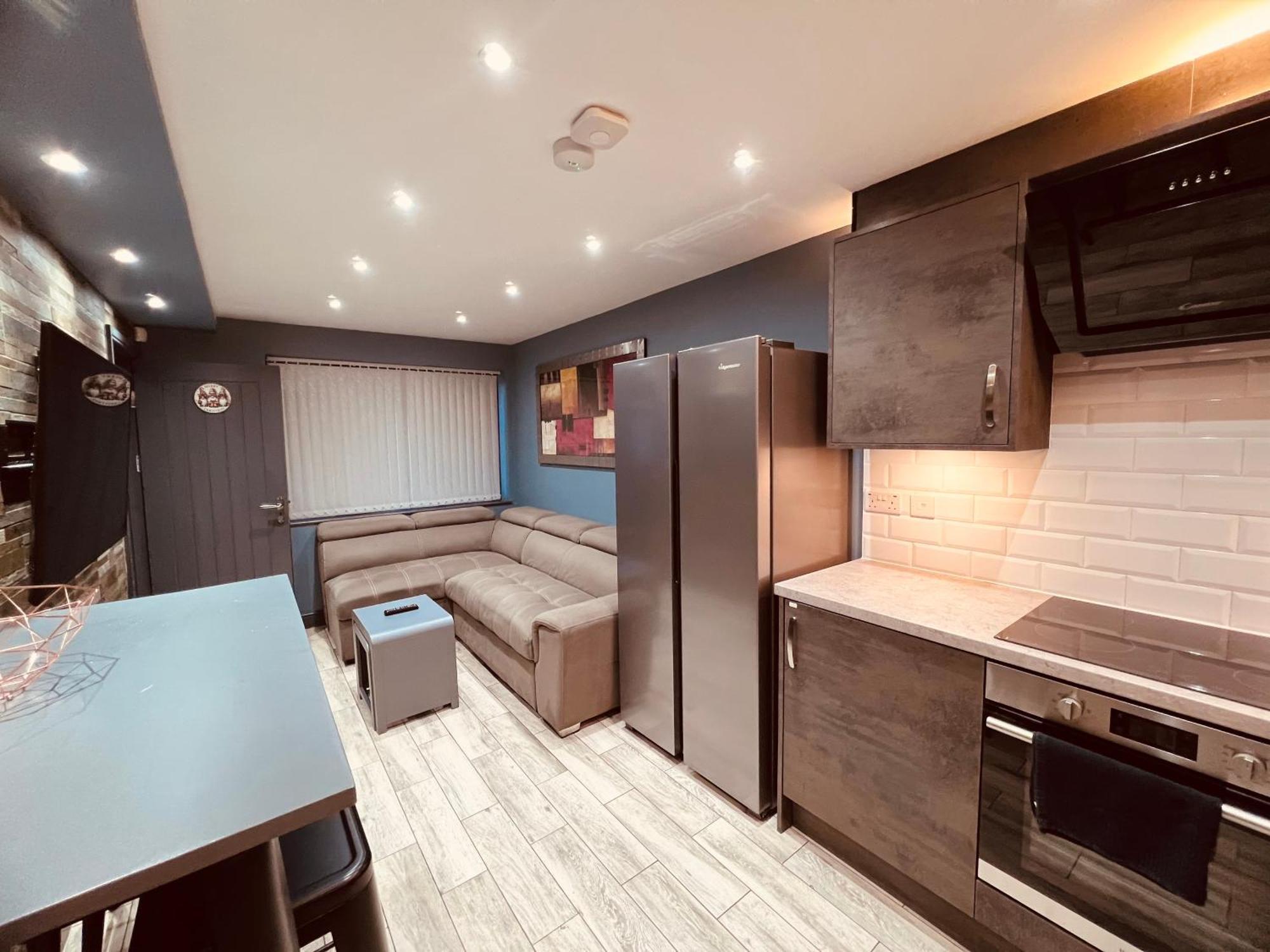 Modern Suites -5 Bedroom House- With Free Parking Birmingham City Luaran gambar